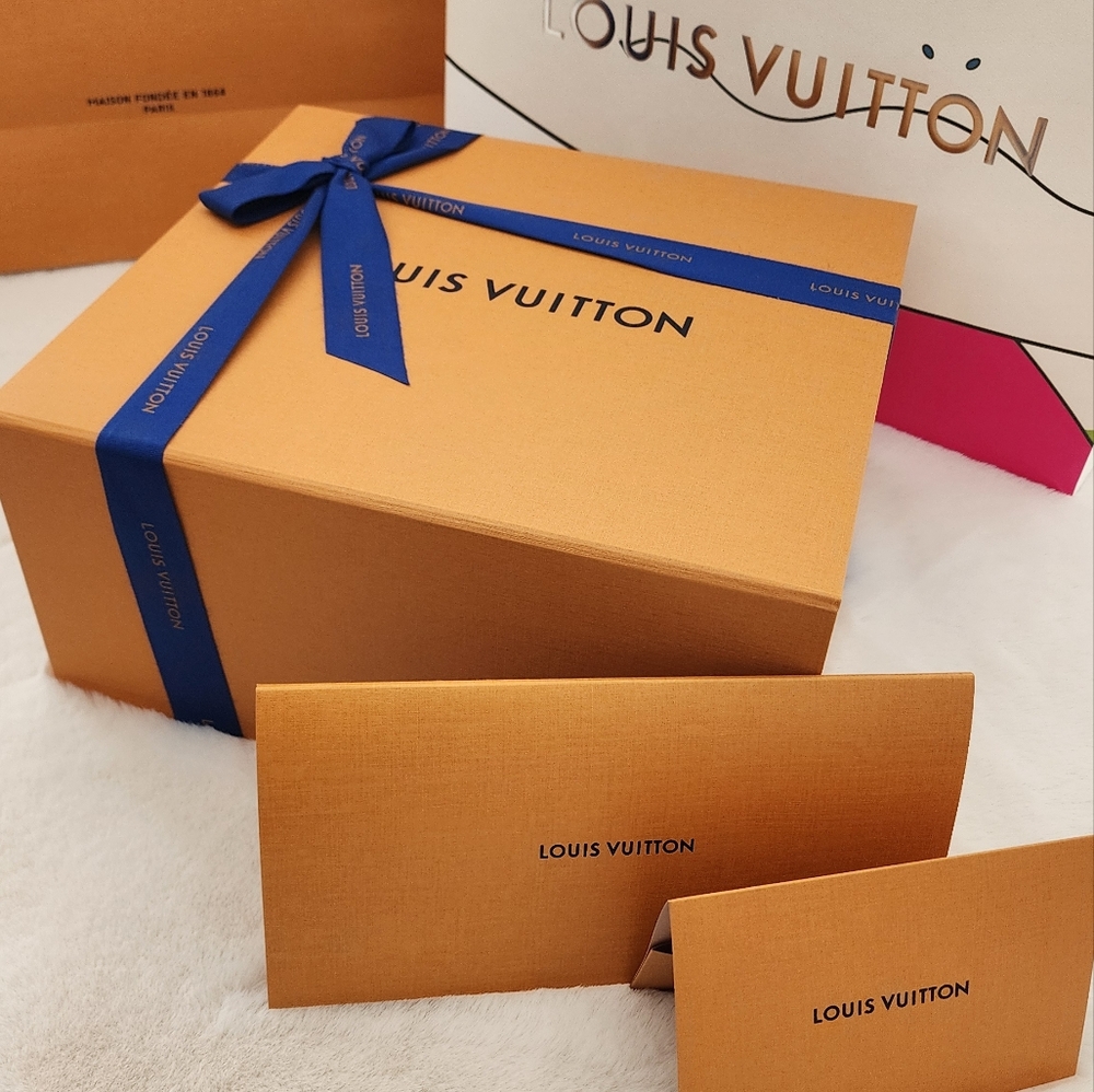 Auth BNIB LV X TM MC All In BB - Picture 11 of 11